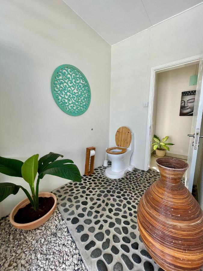 Manawa And One Eye Apartments La Gaulette Extérieur photo